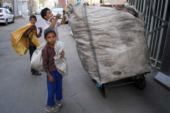 ۶۰ درصد کودکان کار خیابانی در مشهد اتباع خارجی هستند