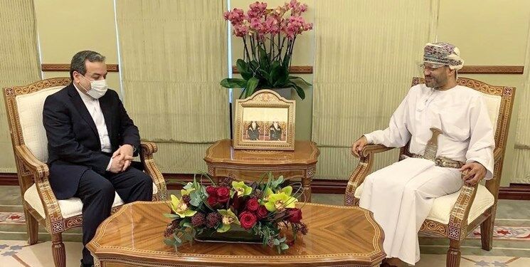 دیدار عراقچی با وزیر خارجه عمان/ تأکید بر تقویت مناسبات اقتصادی و تجاری
