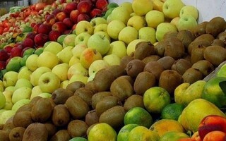 کاهش ۴۰ درصدی اقبال مردم به میوه شب یلدا

