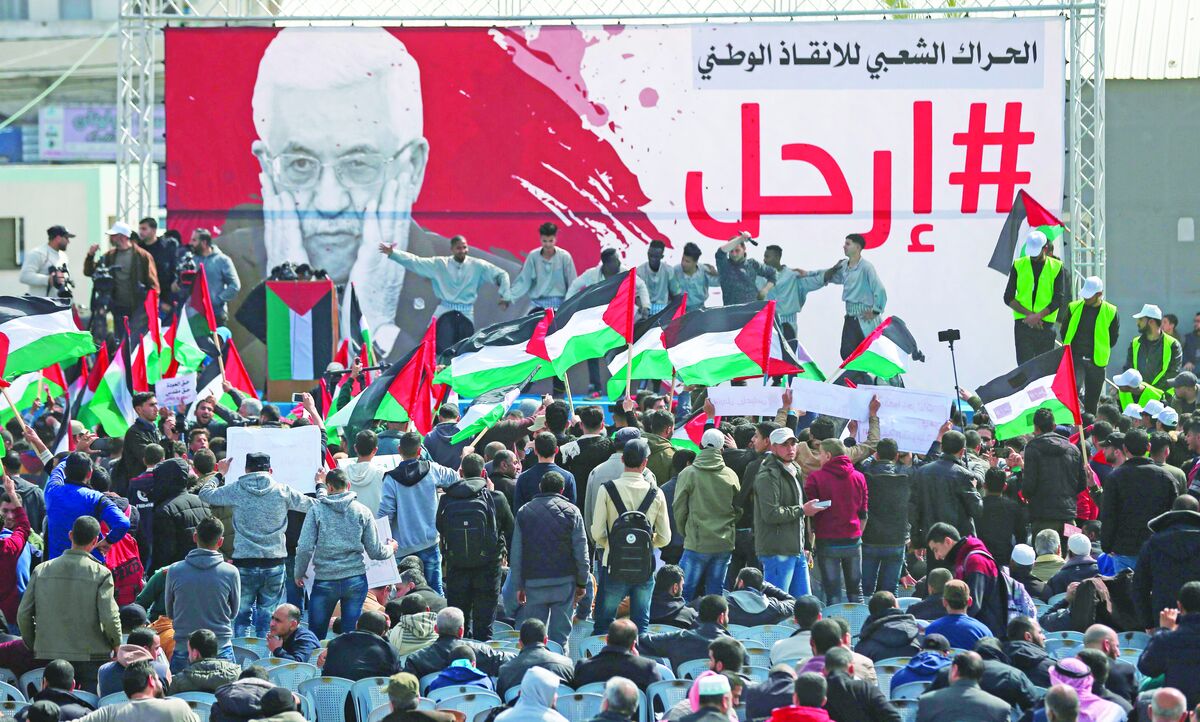 فلسطینی‌ها می‌خواهند  «محمود عباس»  برود