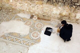 کشف آثار ۱۸۰۰ساله در قبری در ترکیه