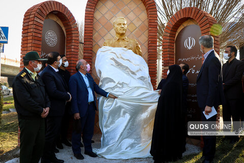 رونمایی از سردیس سپهبد شهید حاج قاسم سلیمانی در مشهد