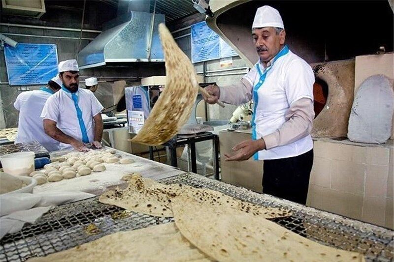 کاهش صف‌های طولانی نانوایی‌ها در مشهد
