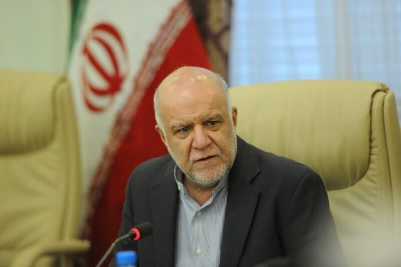 زنگنه: قیمت بالای نفت به سود کسی نیست/ اوپک پلاس نمی‌تواند نفت ایران را نادیده بگیرد