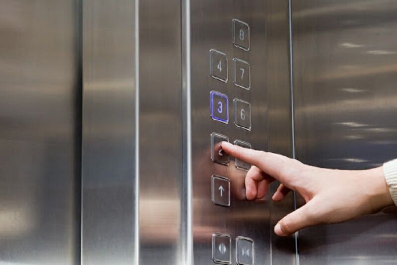 مهر تأیید شرکت‌های متخلف بر آسانسورهای غیر استاندارد