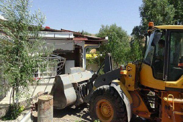 ساخت و سازهای غیر مجاز تهدیدی برای امنیت غذایی در کاشمر

