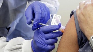 واکسیناسیون پاکبانان مشهدی در برابر بیماری کرونا