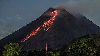 شمار قربانیان فوران آتشفشان در اندونزی به ۱۳ تن رسید