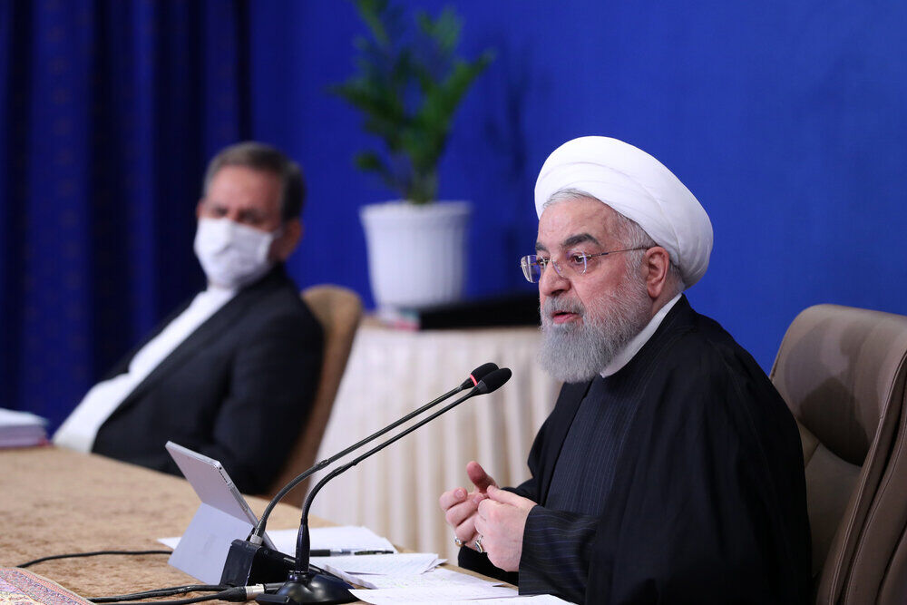 روحانی: ایجاد رونق اقتصادی، امنیت شغلی کارگران را تضمین می‌کند
