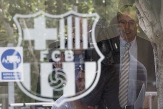 رئیس پیشین باشگاه بارسلونا دستگیر شد