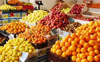 روند کاهشی قیمت میوه در بازار مشهد آغاز شد
