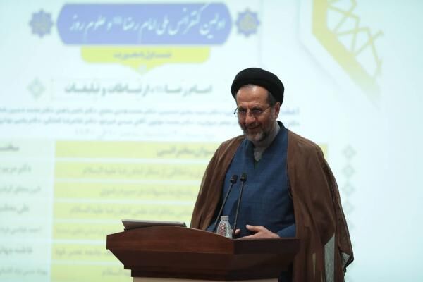 حضور امام رضا(ع) در خراسان زمینه ساز توسعه تمدن اسلامی در ایران شد