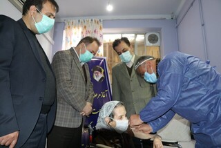 تزریق واکسن کرونا برای سالمندان استان مازندران آغاز شد