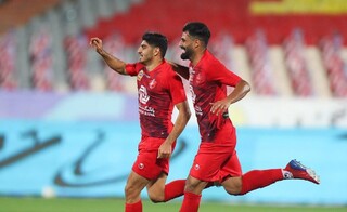 پرسپولیس دو گل زد و به صدر رفت