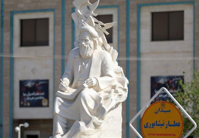 رونمایی از المان عطار در روز بزرگداشت شاعر نیشابوری/ سیاست شهرداری مشهد نصب المان دائمی است
