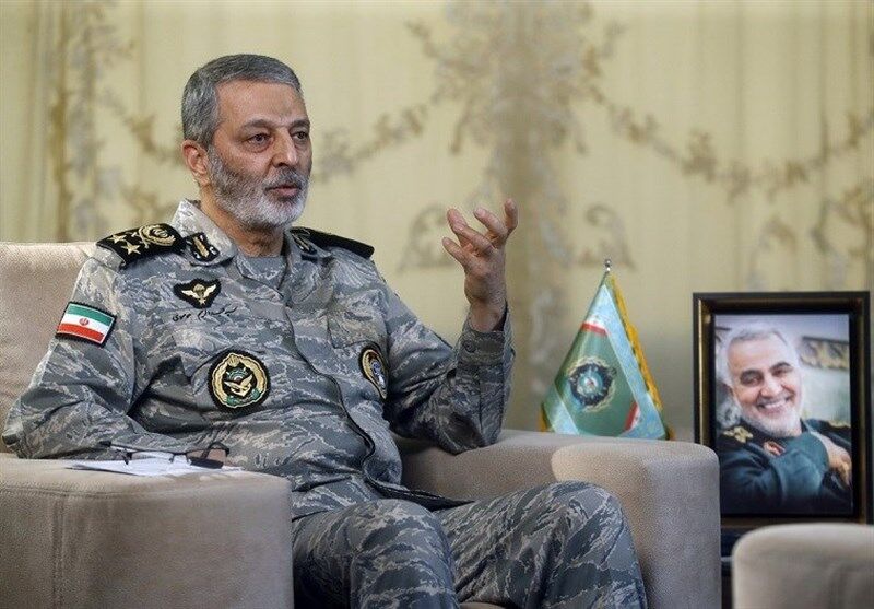  فرمانده کل ارتش: قدرت بازدارندگی نیروهای مسلح یک اهرم راهبردی در دیپلماسی است 