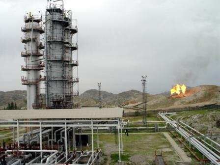 زلزله بوشهر به تأسیسات نفتی گچساران خسارت زد