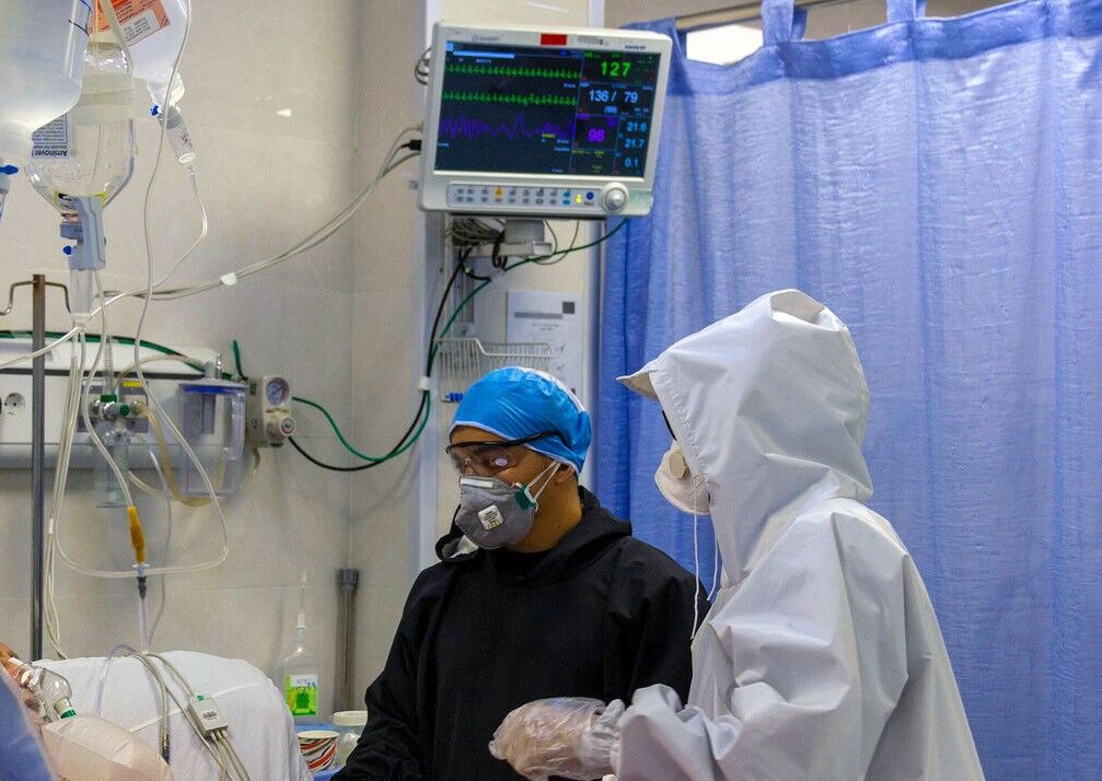 تکمیل ظرفیت اورژانس کرونای بیمارستان امام رضای مشهد/افزایش فوتی‌های جوانان
