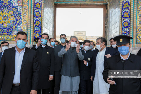 تشرف وزیر امور خارجه پاکستان به حرم مطهر رضوی