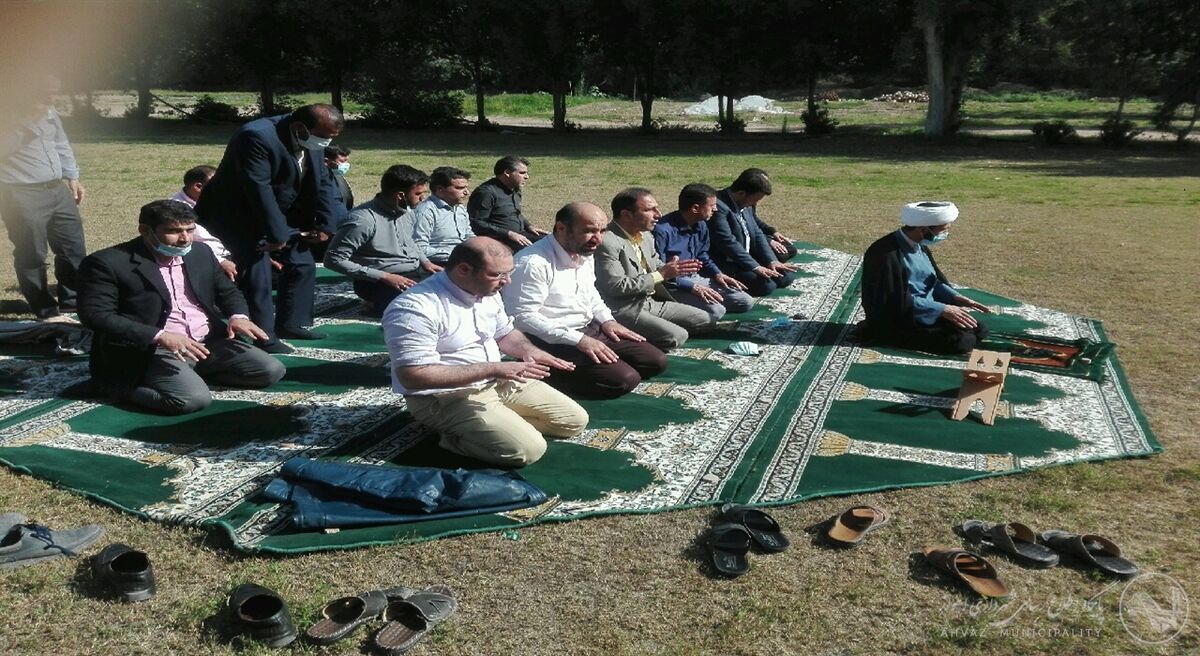  اقامه نماز جماعت در محیط باز مساجد 