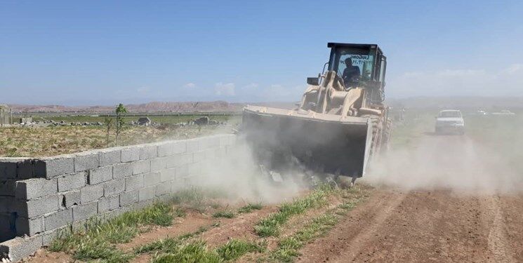 ۱۵۵۰۰ مترمربع از اراضی ملی در تایباد رفع تصرف شد