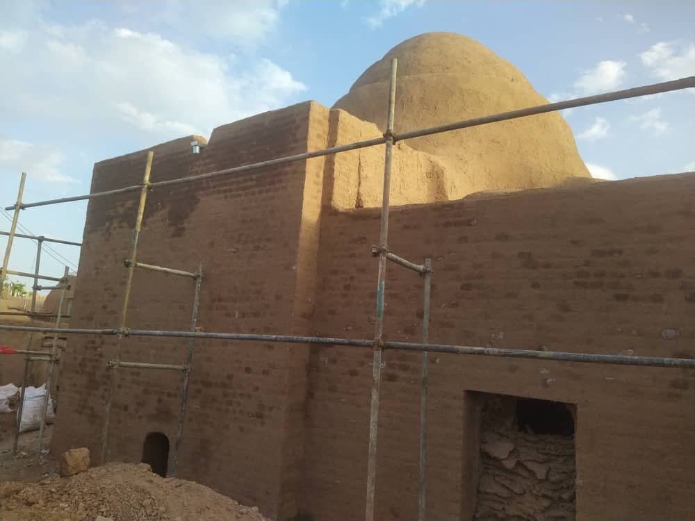 سرای خان‌محمد روستای فیض‌آباد بخش باشتین شهرستان داورزن مرمت شد