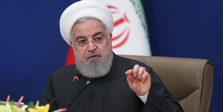 روحانی: توانستیم ضربه اساسی آمریکا به درآمد صادرات نفت را نسبتاً خنثی کنیم
