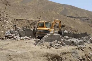 تخریب ۲۲۰ بنای غیر مجاز درباغات  استان همدان