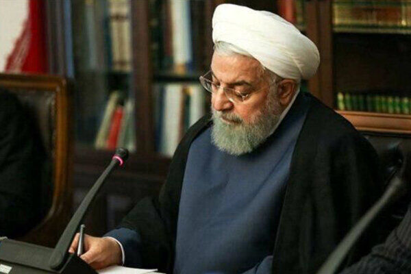 روحانی: تروریست‌ها اتحاد مردم را نشانه گرفته‌اند