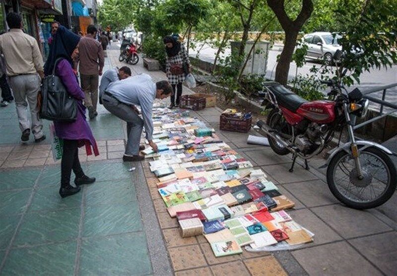 سودجویی عجیب در بازار نشر/ پای یک خانواده در میان است