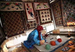صنایع دستی منسوخ شده چناران جان تازه‌ای گرفتند
