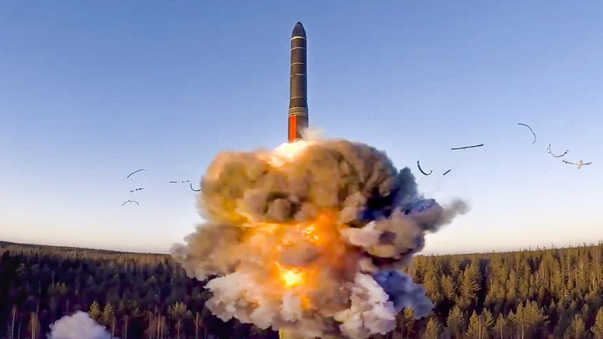 آزمایش موفقیت آمیز موشک قاره پیمای روسیه
