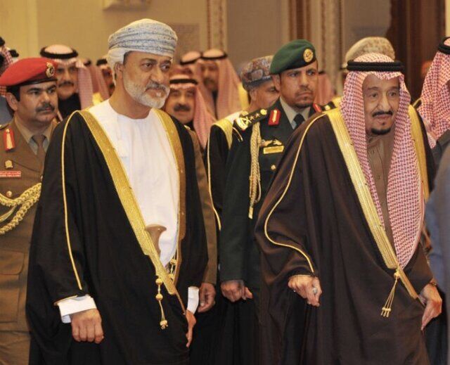 سلطان عمان درخصوص ایران با پادشاه سعودی رایزنی می‌کند

