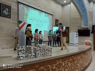 اهدای ۱۰۰۰ جلد کتاب به کتابخانه کودکان «مجتمع شوق زندگی» مشهد