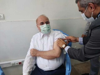 قالیباف هم واکسن ایرانی زد 