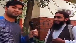 ترس خبرنگار هنگام مصاحبه با اعضای طالبان / فیلم