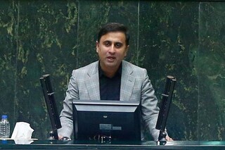 سعیدی: نبود زنان در کابینه رئیسی تاسف بار است