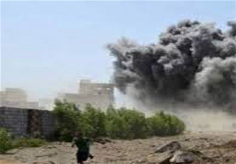 حملات راکتی و توپخانه‌ای متجاوزان سعودی به مناطق مرزی یمن