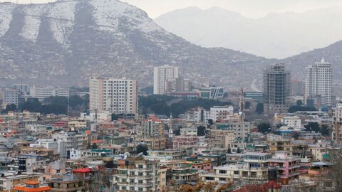 تصاویری دلخراش از وضعیت مجروحان و کشته های حملات انتحاری پنجشنبه عصر داعش/ فیلم افغانستان