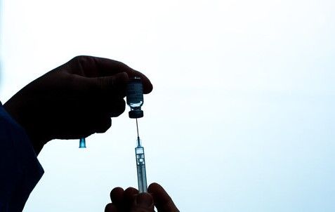  ۱۰ درصد سالمندان بالای ۶۰ سال در هرمزگان  واکسینه نشده اند