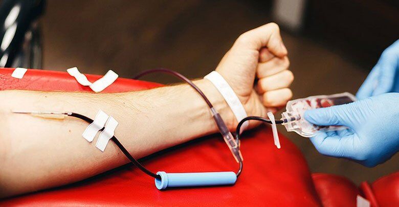 اهدای ۵۰۰ واحد خون توسط زائران و مجاوران حرم رضوی