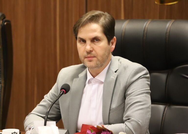 حکم شهردار جدید رشت از سوی وزارت کشور صادر شد