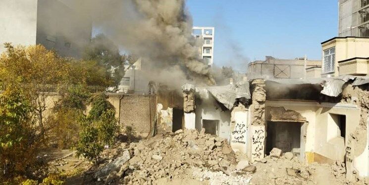  آتش‌سوزی مشکوک در خانه مشکاتیان + عکس 