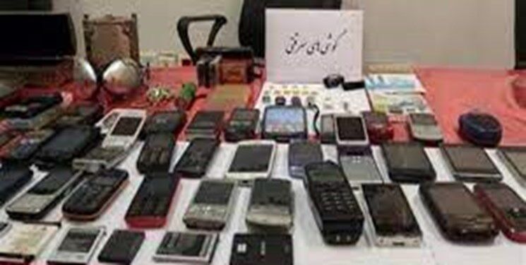  کشف ۷۵ دستگاه گوشی تلفن همراه سرقتی توسط مرزبانان هنگ تایباد 