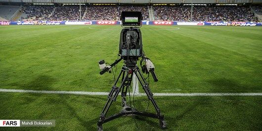 اعلام آمادگی رئیس رسانه ملی برای «پرداخت ۱۰۰ درصدی حق پخش مسابقات» 