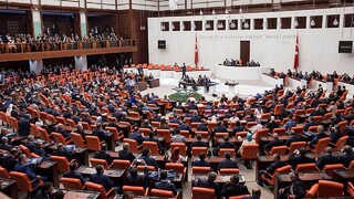 یجاد درگیری در مجلس ترکیه توسط نمایندگان حامی اردوغان