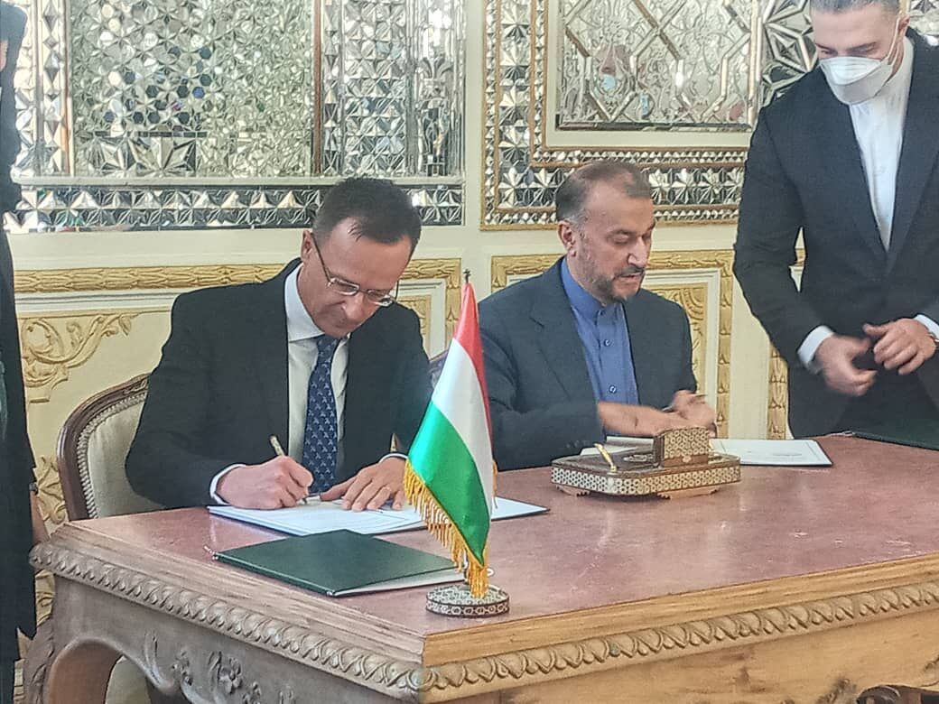 امضای ۵ یادداشت تفاهم بین ایران و مجارستان