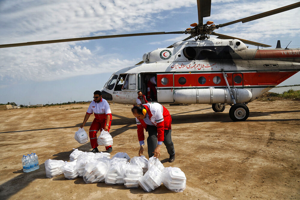 کولیوند بر تسریع روند امدادرسانی به آسیب دیدگان مناطق سیل‌زده تاکید کرد