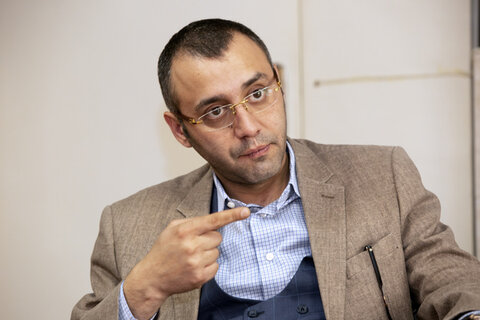 نوید آقایی