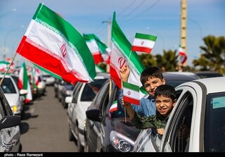 آغاز راهپیمایی ۲۲ بهمن در ۱۵۰۰ شهر و ۳۰۰۰ روستای ایران/ فجرآفرینان به میدان آمدند